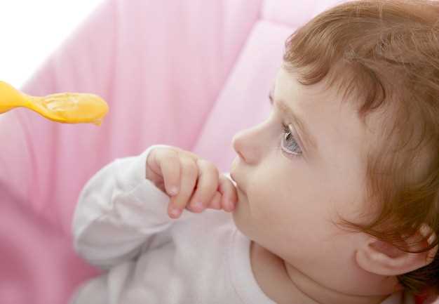 Как лечить молочницу на губах у ребенка
